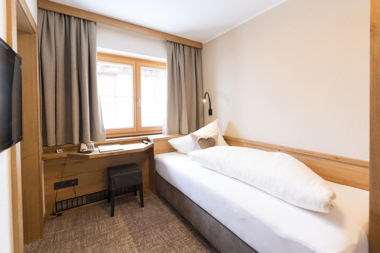 Der Berghof Hotel อัลพ์บาค ภายนอก รูปภาพ